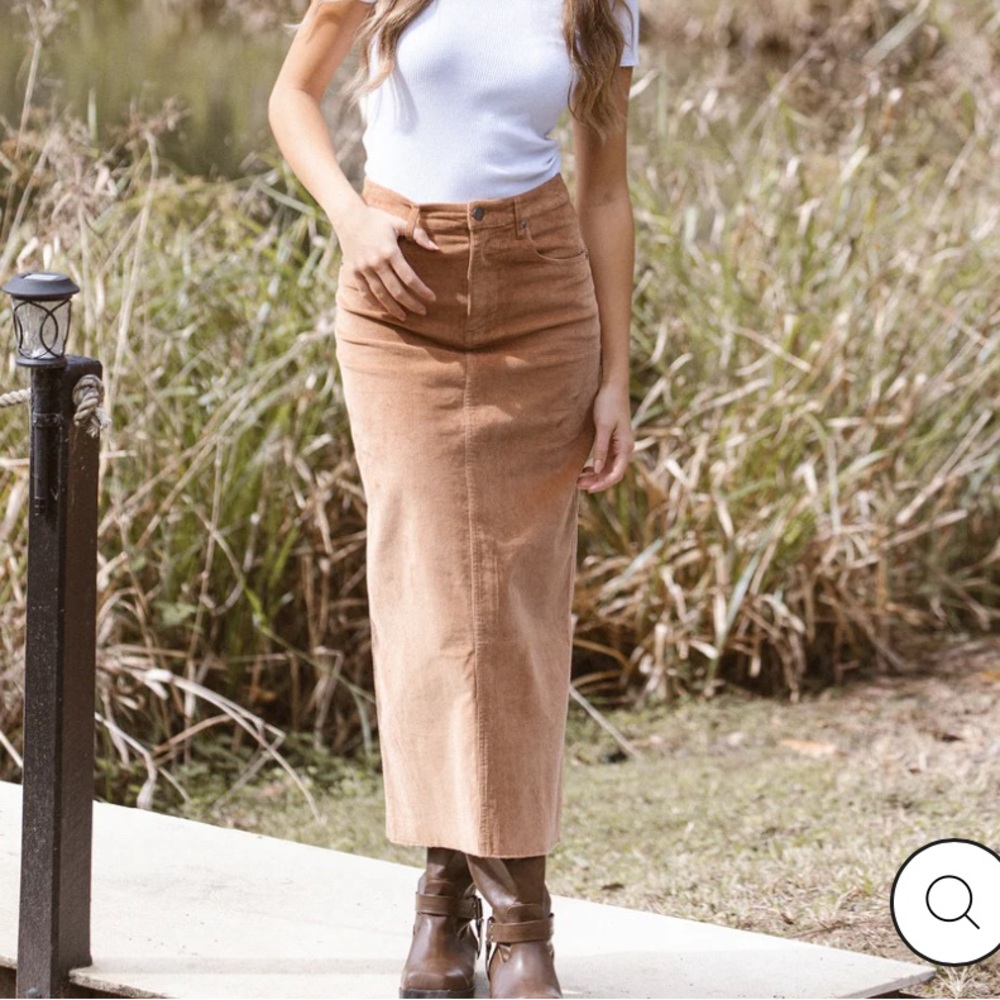 MAXI  SKIRT CAMEL CORDUROY  WITH REAR SLIT WOMENS  SIZE 10